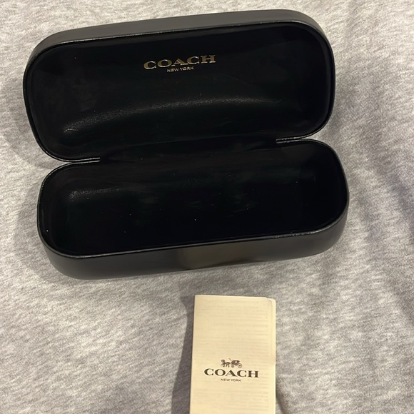 Coach Black Leather Hard Sunglasses Case and passport - Picture 3 of 6